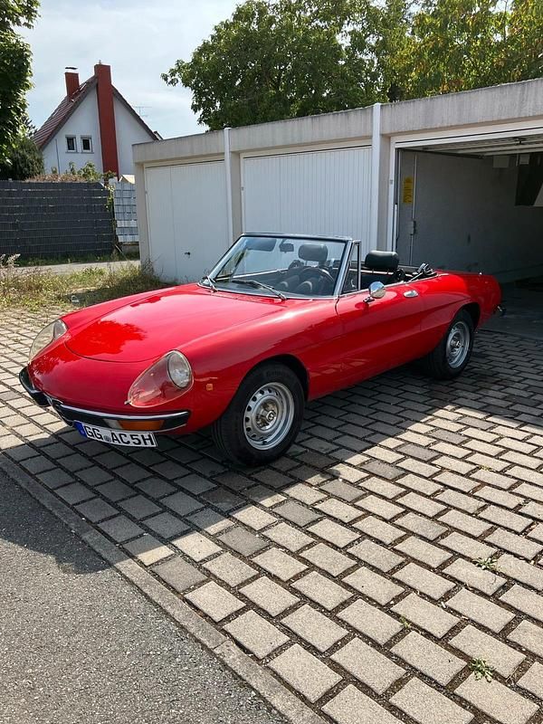Rot Gebraucht 1978 Alfa Romeo Spider Veloce Cabrio | 18.900 € - Bild 1/4