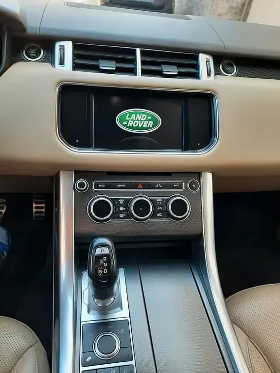 Gebraucht Land Rover Range Rover HSE 249 PS (183 kW) 2015 Weiß SUV