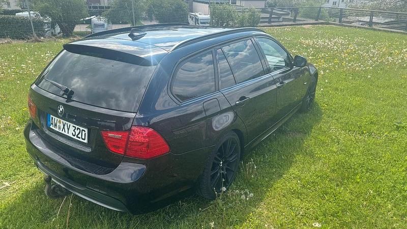 Second-hand BMW 320 Performance 184 CP (135 kW) 2011 Negru Break