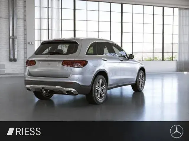 Gebraucht Mercedes GLC300e 320 PS (235 kW) 2022 SUV