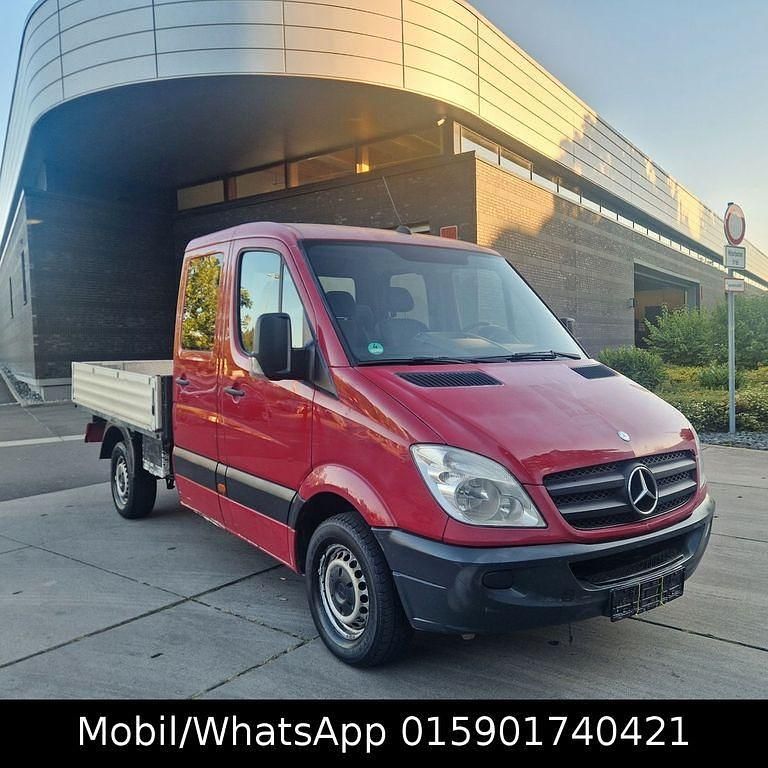 Rot Gebraucht 2012 Mercedes Sprinter Van | 8.199 € (Superpreis) - Bild 1/4