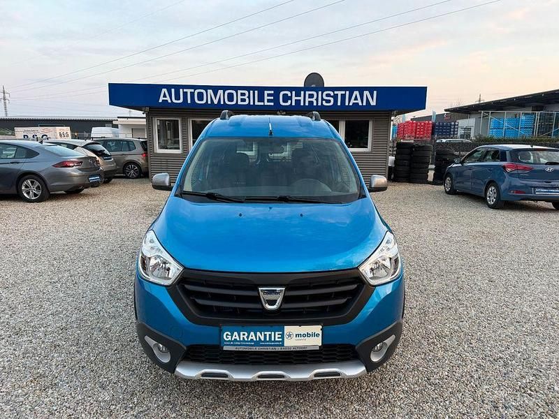 Gebraucht Dacia Dokker Stepway 116 PS (85 kW) 2015 Blau Van / Kleinbus