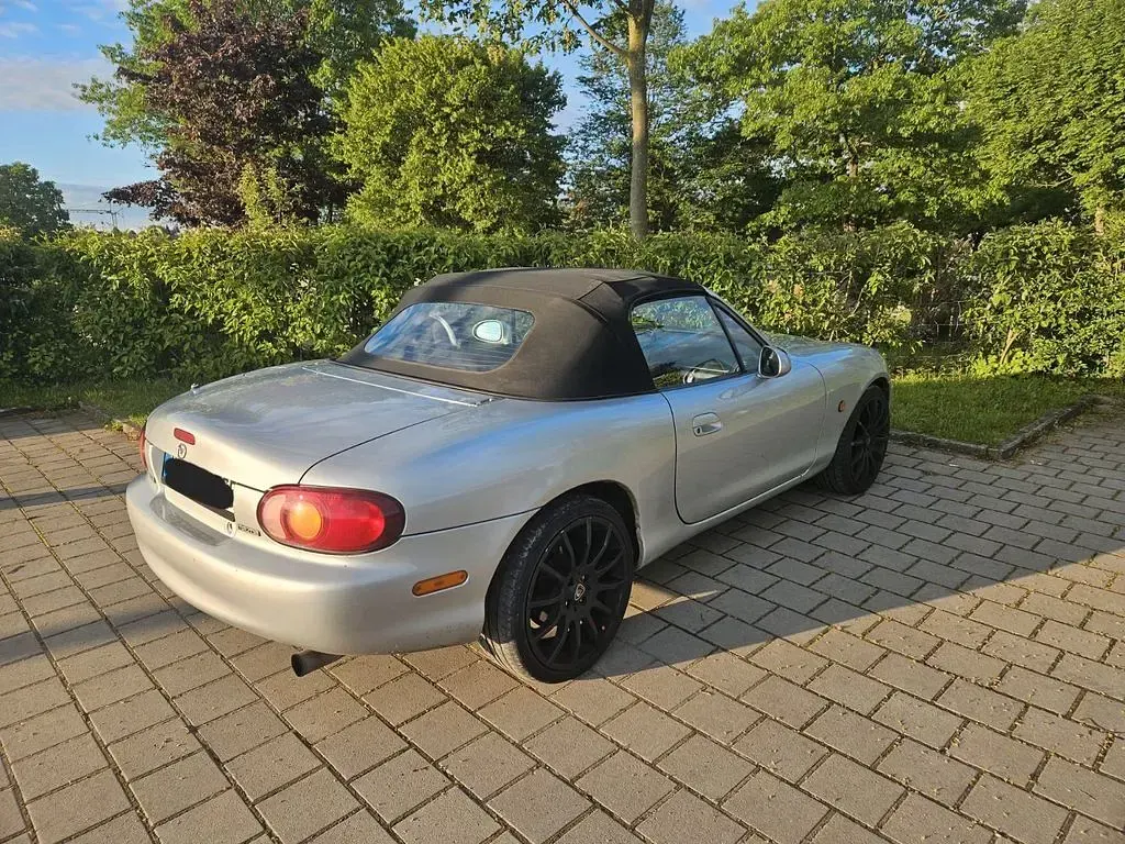 Używany Mazda MX5 140 KM (102 kW) 1998 Srebrny Kabriolet
