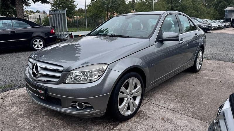 Silber Gebraucht 2009 Mercedes C180 Limousine | 4.950 € (Superpreis) - Bild 1/4