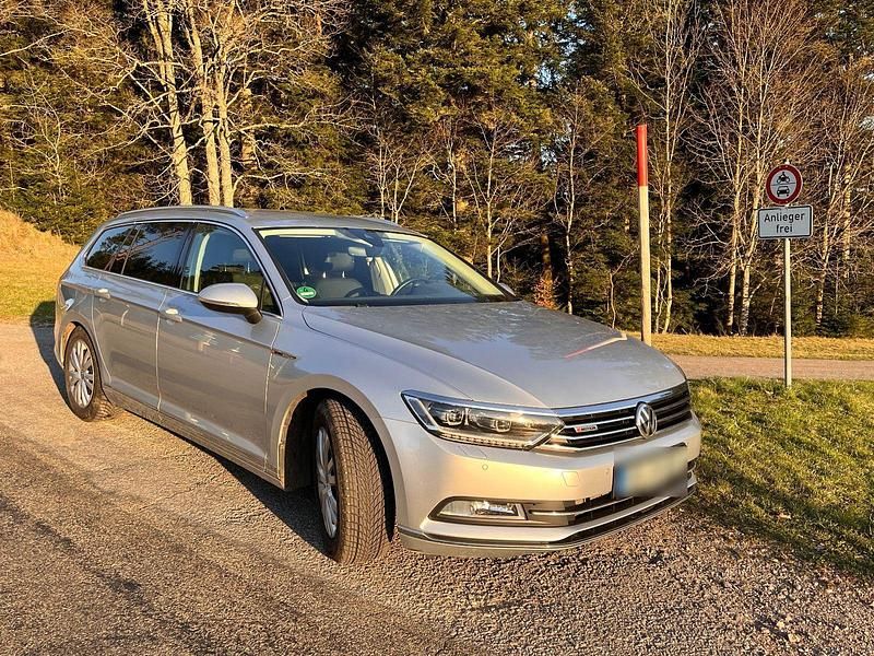 Gebraucht VW Passat Highline 150 PS (110 kW) 2016 Silber Kombi