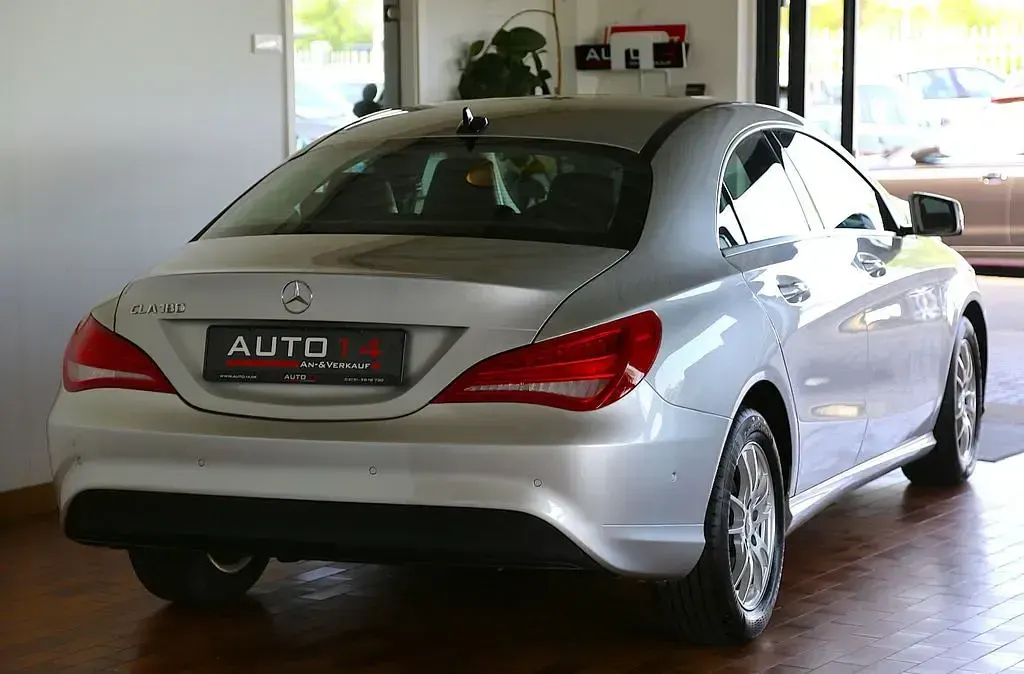 Gebraucht Mercedes CLA180 122 PS (89 kW) 2013 Silber Limousine