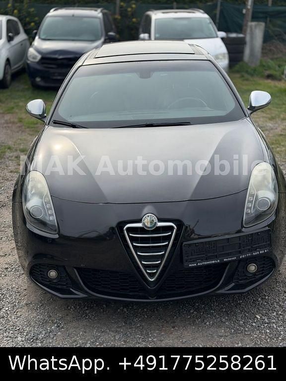 Gebraucht Alfa Romeo Giulietta 235 PS (172 kW) 2012 Schwarz Kleinwagen
