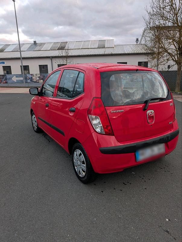 Gebraucht Hyundai i10 78 PS (57 kW) 2008 Rot Kleinwagen