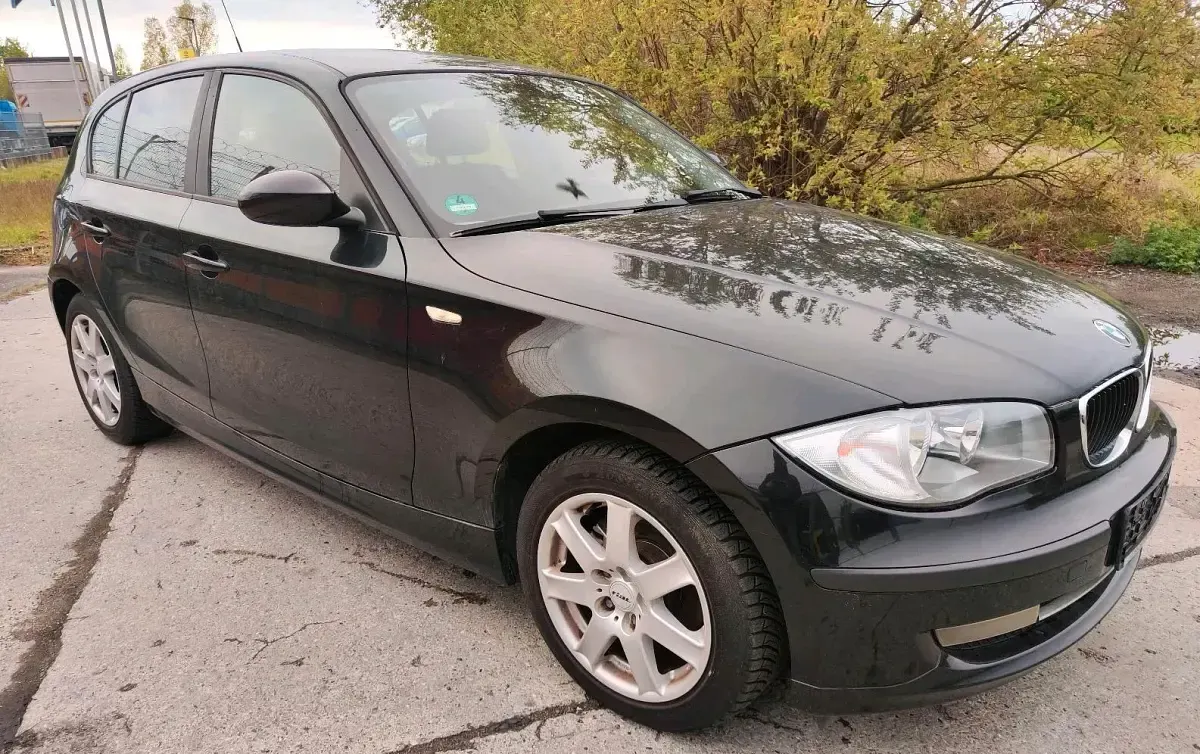 Gebraucht BMW 116 2009 Schwarz Kleinwagen