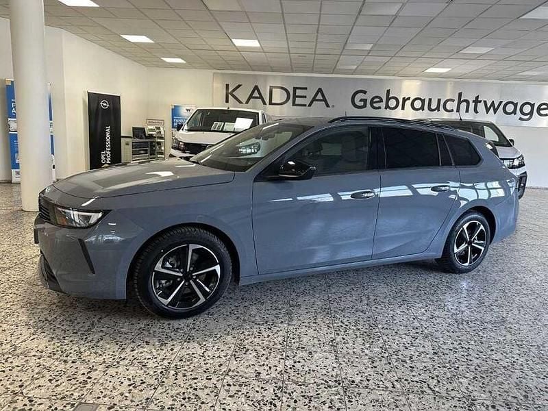 Neu Opel Astra Edition 145 PS (106 kW) 2026 Grafik grau Kombi