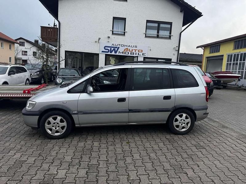 Starsilber m2 Gebraucht 2000 Opel Zafira Elegance Van / Kleinbus | 3.300 € (Teuer) - Bild 1/4