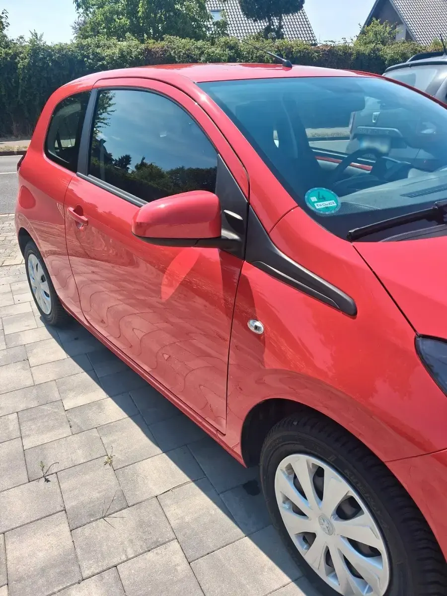 Gebraucht Peugeot 108 Active 72 PS (52 kW) 2021 Rot Kleinwagen