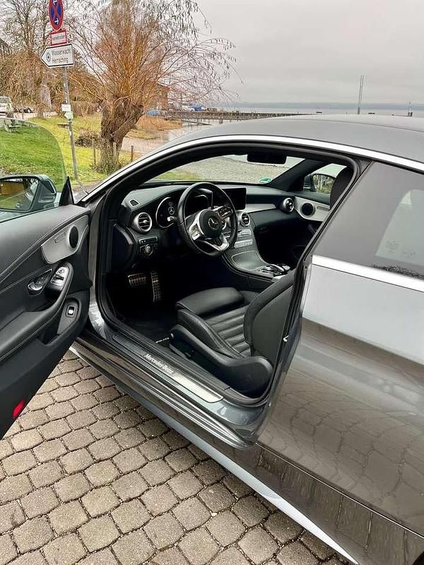 Gebraucht Mercedes C300 AMG line Plus 245 PS (180 kW) 2022 Grau Coupé