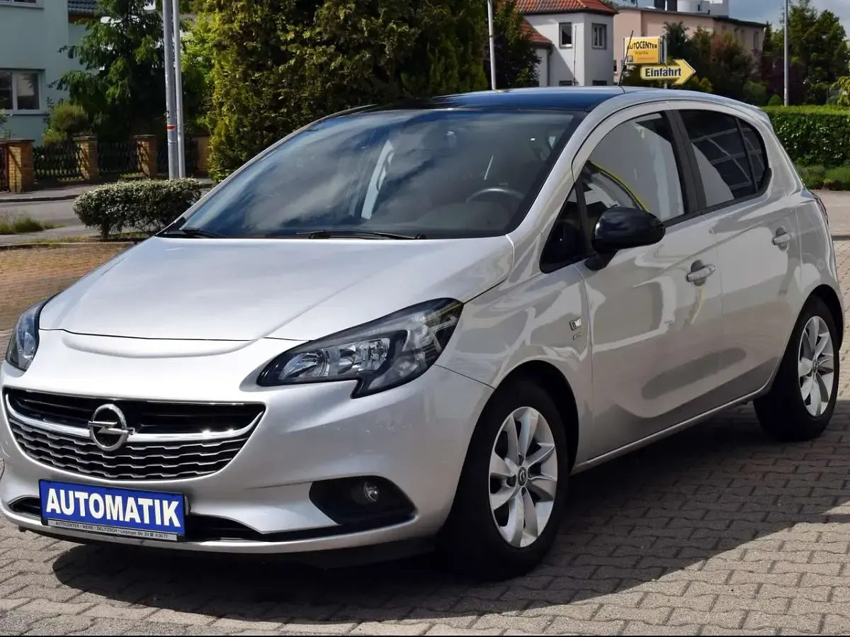 Gebraucht Opel Corsa Active 90 PS (66 kW) 2017 Argon silber/ice silver (m2) Kleinwagen