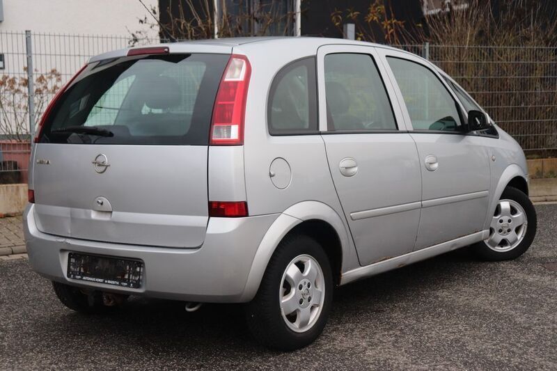 Gebraucht Opel Meriva Edition 90 PS (66 kW) 2005 Silber Van / Kleinbus
