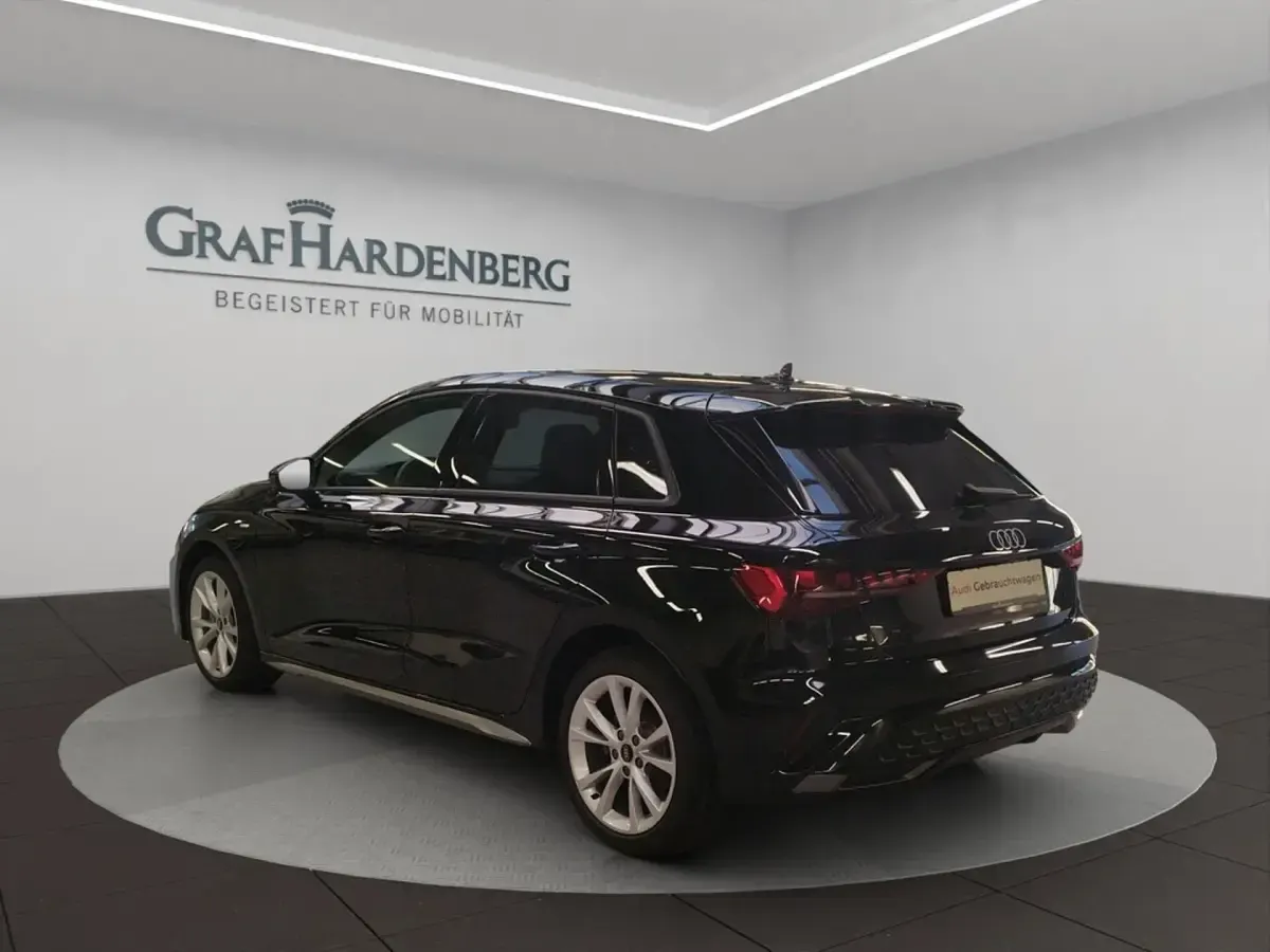 Gebraucht Audi A3 Sportback e-tron S-Line 204 PS (150 kW) 2025 Mythosschwarz metallic Kleinwagen