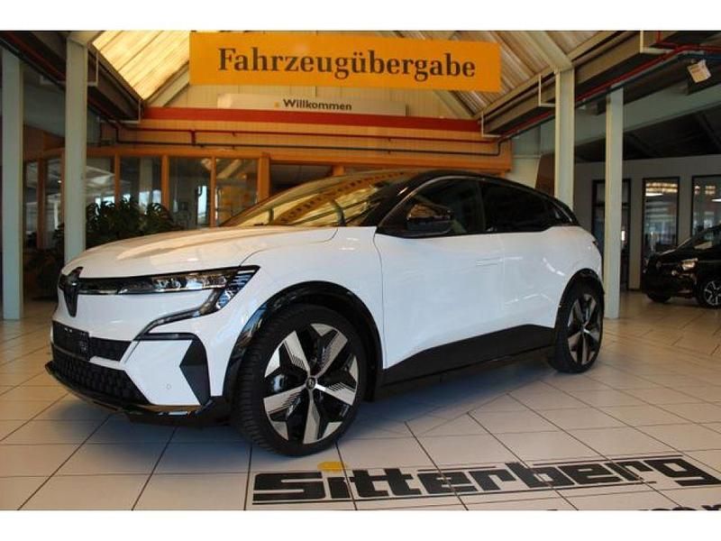 Gebraucht Renault Mégane Techno 160 kW (218 PS) 2022 Arktisweiß/black pearl schwarz (metallic) Limousine