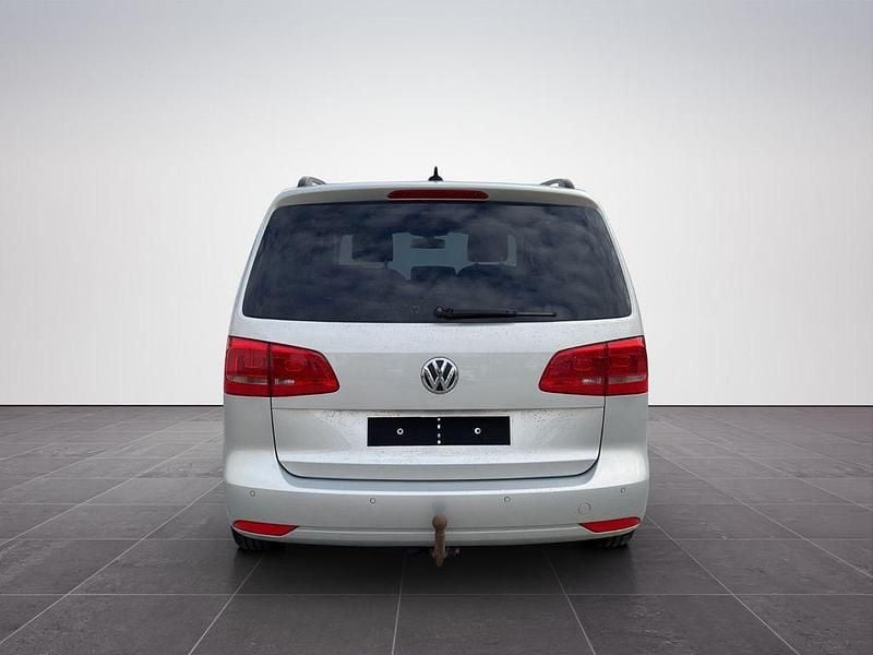 Gebraucht VW Touran Match 105 PS (77 kW) 2013 Gold Van / Kleinbus