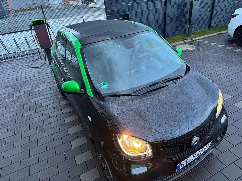 Gebraucht Smart ForFour Electric Drive Prime 60 kW (82 PS) 2018 Schwarz Kleinwagen