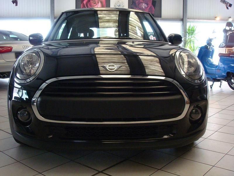 Second-hand Mini ONE 102 CP (75 kW) 2019 Negru Hatchback