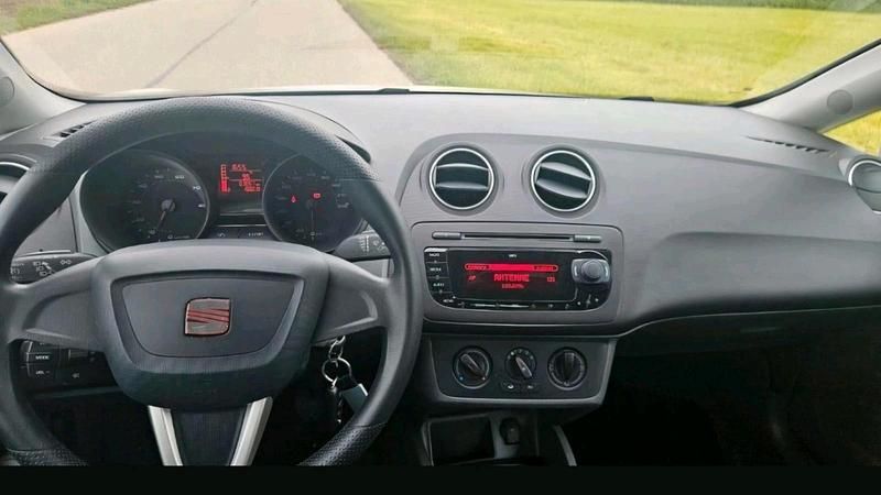 Gebraucht Seat Ibiza ST 69 PS (50 kW) 2011 Weiß Kombi