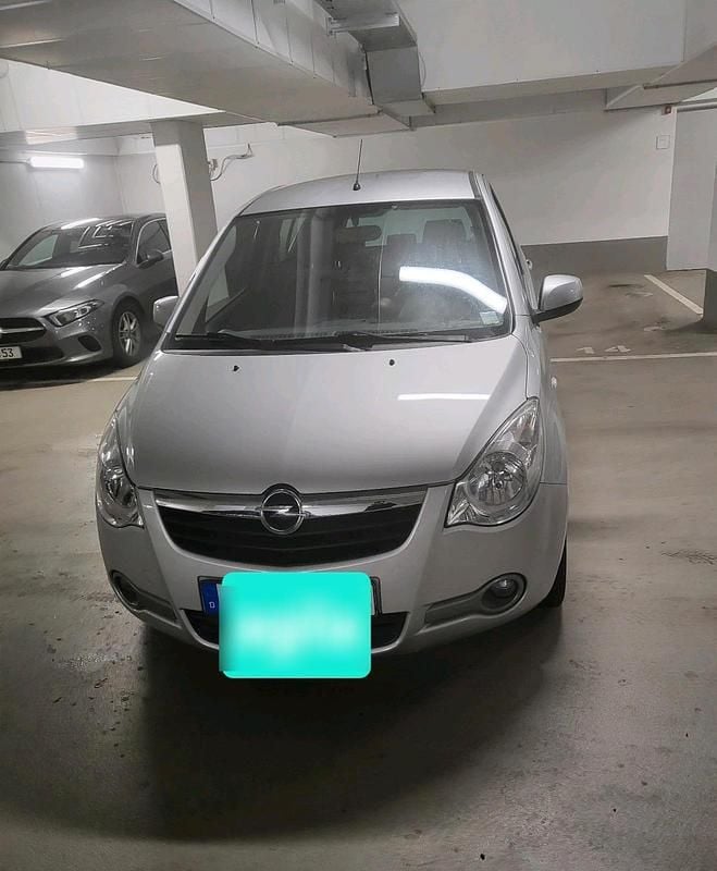 Silber Gebraucht 2009 Opel Agila Kleinwagen | 4.999 € (Etwas zu teuer) - Bild 1/4