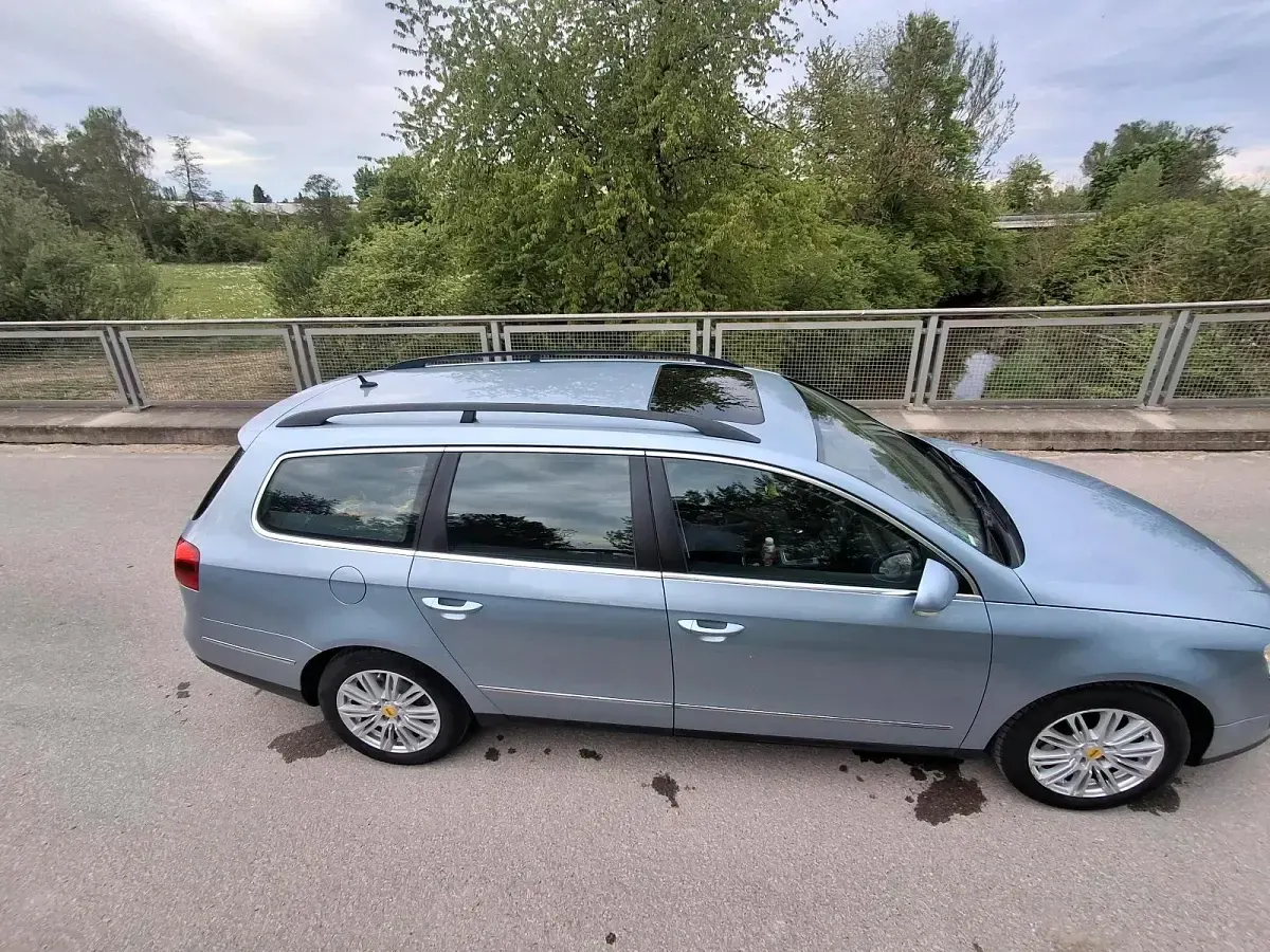 Gebraucht VW Passat 101 PS (74 kW) 2006 Blau Kombi