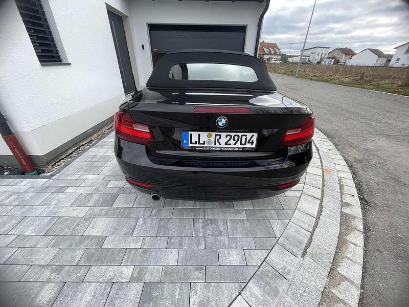 Gebraucht BMW 218 Advantage 150 PS (110 kW) 2016 Braun Cabrio