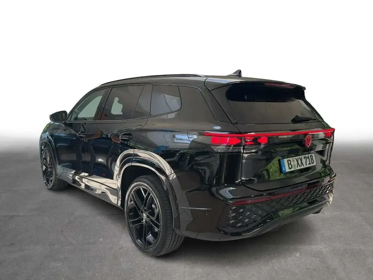 Gebraucht VW Tayron R-line 272 PS (200 kW) 2026 Grenadillschwarz metallic SUV