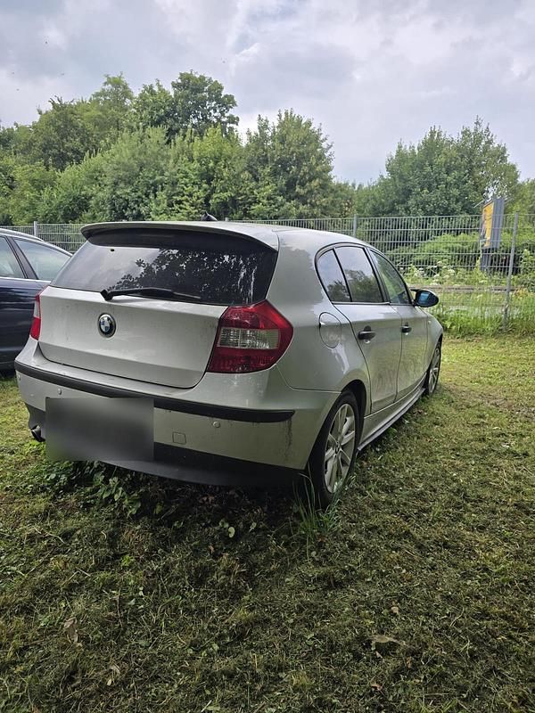 Gebraucht BMW 116 116 PS (85 kW) 2005 Silber Kleinwagen