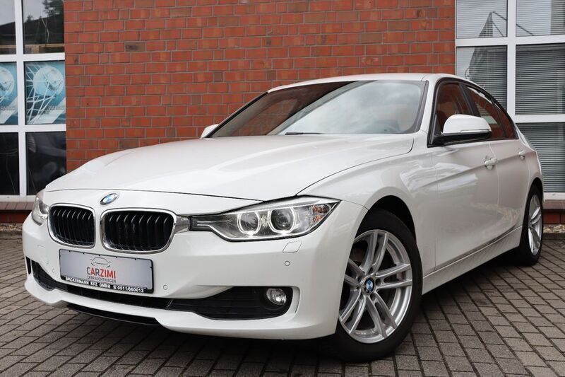 Weiß Gebraucht 2013 BMW 316 Kombi | 7.490 € (Fairer Preis) - Bild 1/4