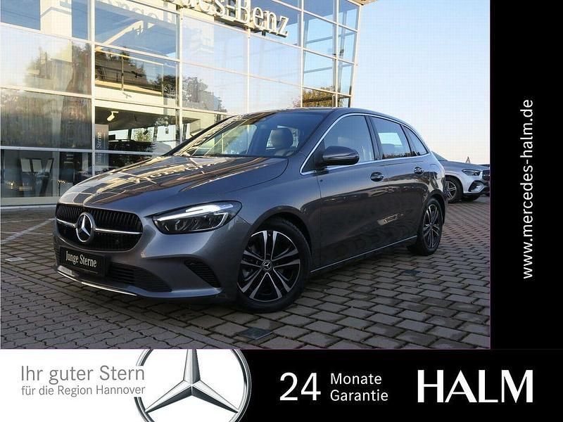Grau Gebraucht 2024 Mercedes B180 Advanced Van / Kleinbus | 33.450 € (Fairer Preis) - Bild 1/4
