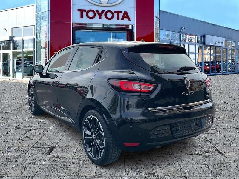 Gebraucht Renault Clio IV Intens 90 PS (66 kW) 2017 Sternenschwarz Kleinwagen