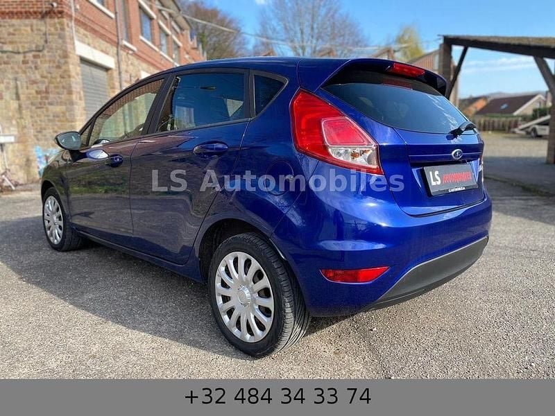 Gebraucht Ford Fiesta 80 PS (58 kW) 2016 Blau Limousine