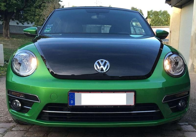 Gebraucht VW Beetle Cabriolet Exclusive 105 PS (77 kW) 2017 Deep black perleffekt Cabrio