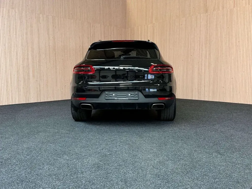 Gebraucht Porsche Macan Turbo 252 PS (185 kW) 2018 Schwarz SUV