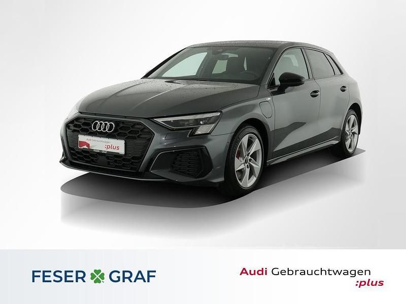Daytonagrau perleffekt Gebraucht 2022 Audi A3 Sportback e-tron Ambiente Limousine | 24.388 € (Fairer Preis) - Bild 1/4