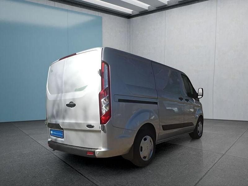 Usata Ford Transit Custom 131 CV (96 kW) 2023 Argento Berlina