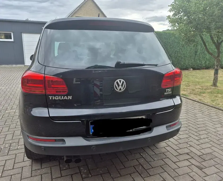 Gebraucht VW Tiguan Sportline 122 PS (89 kW) 2011 Schwarz SUV