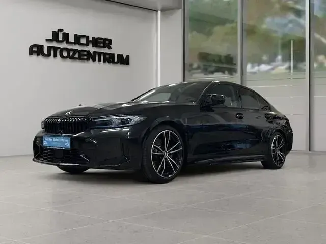 Gebraucht BMW 330 M Sport 258 PS (189 kW) 2022 Schwarz Limousine