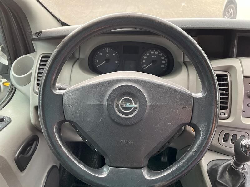 Schwarz Gebraucht 2009 Opel Vivaro Van | 6.150 € (Fairer Preis) - Bild 1/4