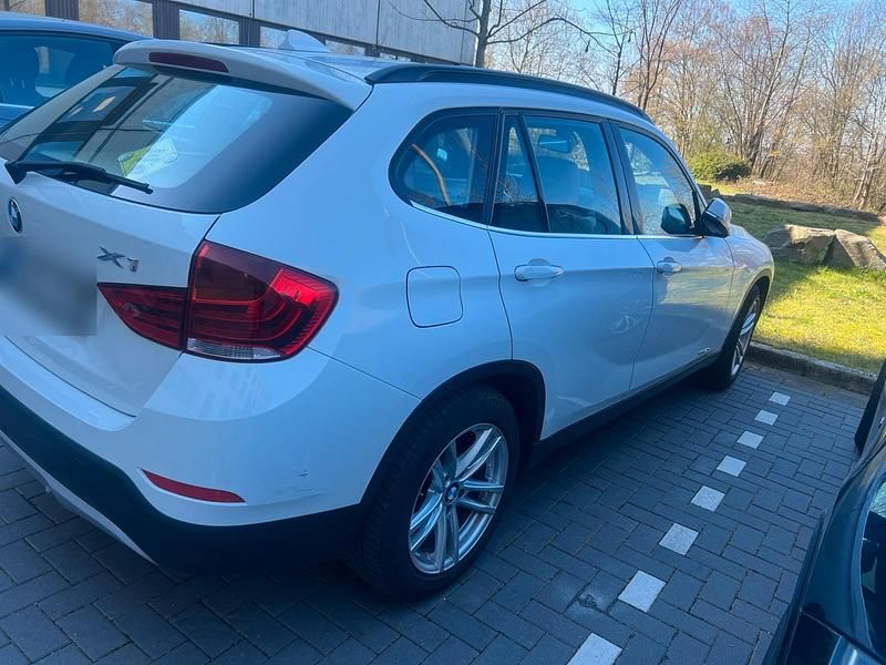 Gebraucht BMW X1 184 PS (135 kW) 2015 Weiß SUV