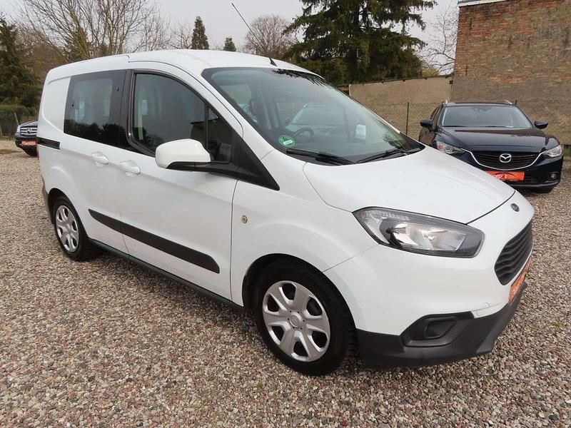 Gebraucht Ford Transit Trend 101 PS (74 kW) 2021 Frostweiß Kombi