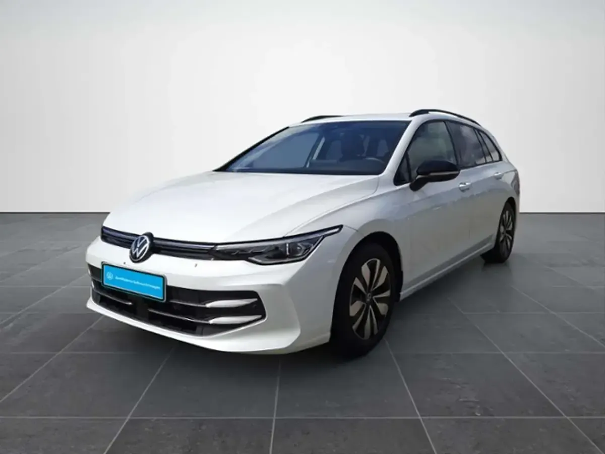 Gebraucht VW Golf VIII Goal 150 PS (110 kW) 2024 Weiß Kombi