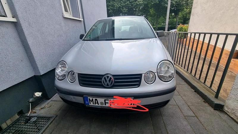 Grau Gebraucht 2003 VW Polo Kleinwagen | 350 € (Superpreis) - Bild 1/4