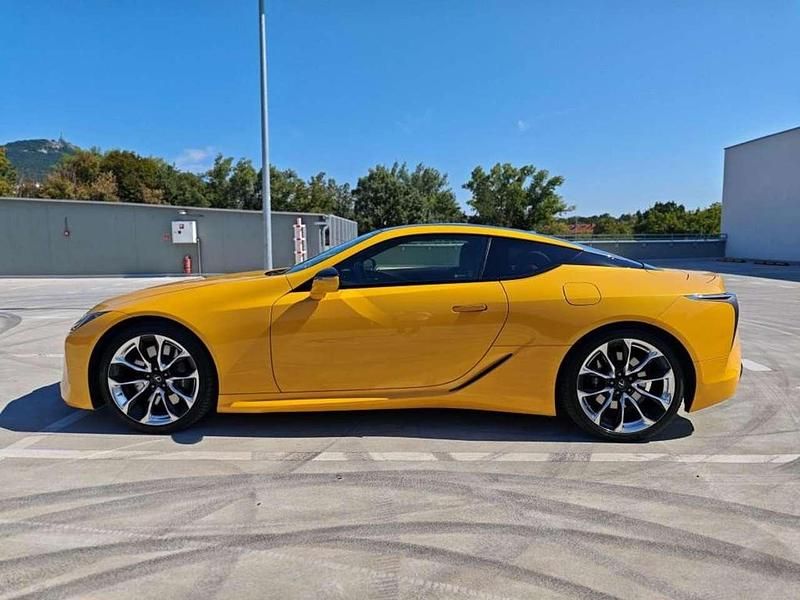 Gelb Gebraucht 2023 Lexus LC 500 Coupé | 89.000 € - Bild 1/4