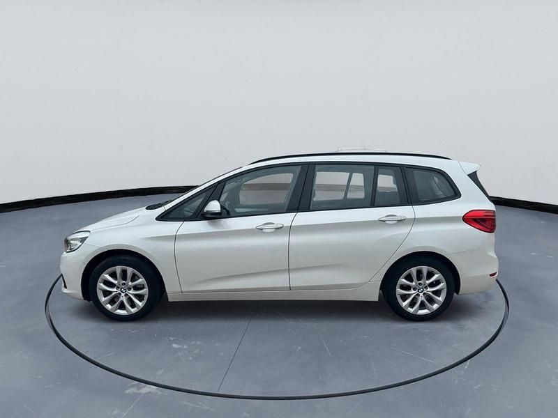 Gebraucht BMW 220 Gran Tourer Advantage 190 PS (139 kW) 2017 Weiß Van / Kleinbus