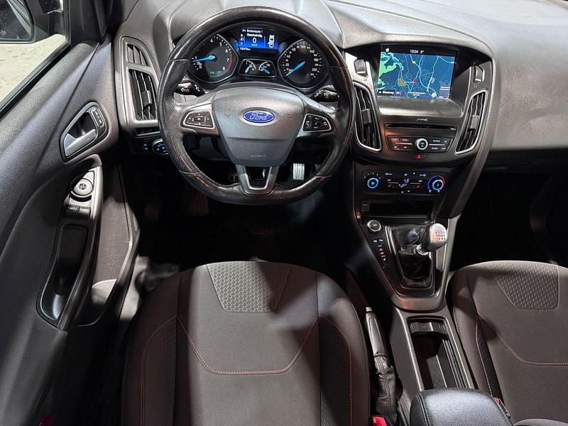 Gebraucht Ford Focus ST-Line 150 PS (110 kW) 2017 Schwarz Kombi