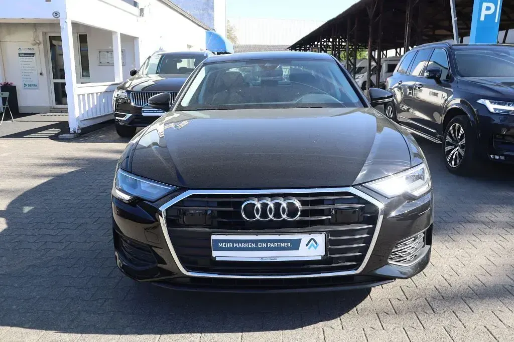 Gebraucht Audi A6 Basis 265 PS (194 kW) 2023 Mythosschwarz metallic Limousine