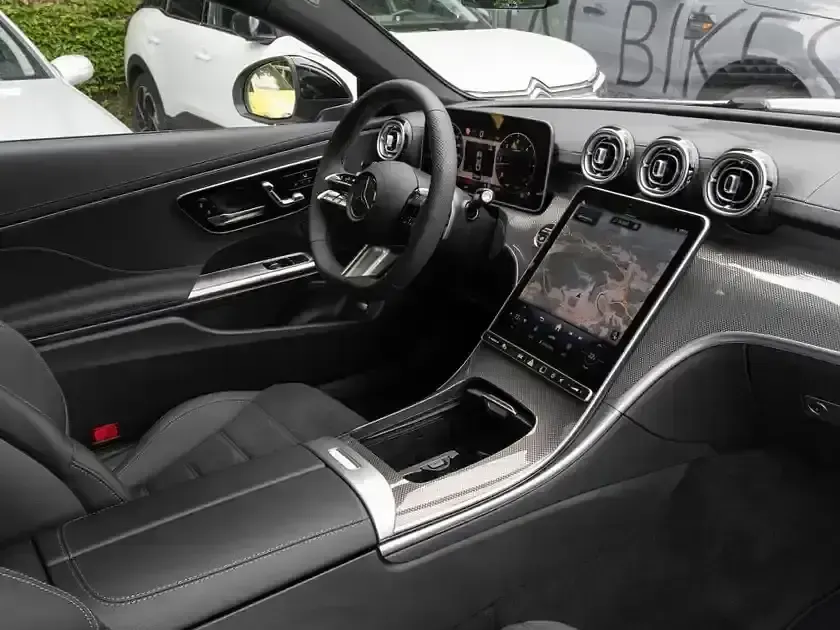 Gebraucht Mercedes CLE220 AMG 197 PS (144 kW) 2025 Weiss unilack polarweiss Coupé